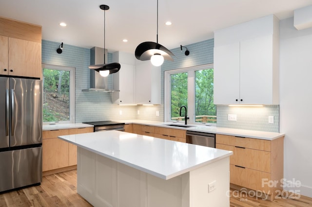 33 Windago Rd, Weaverville, NC 28787 - kitchen featuring stainless steel appliances, a sink, light brown cabinets, light countertops, and recessed lighting