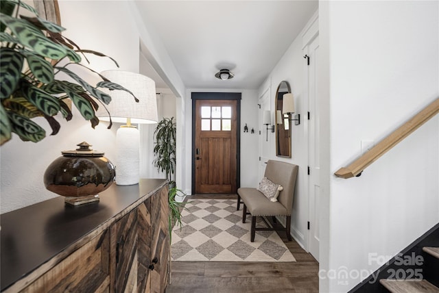 5888 Wood Duck Way, Catawba, NC 28609 - foyer with baseboards