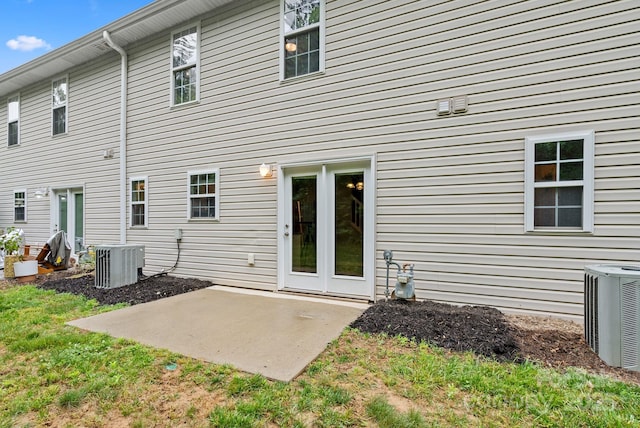 120 Alpine Ridge Dr, Asheville, NC 28803 - rear view of property with a patio and a lawn