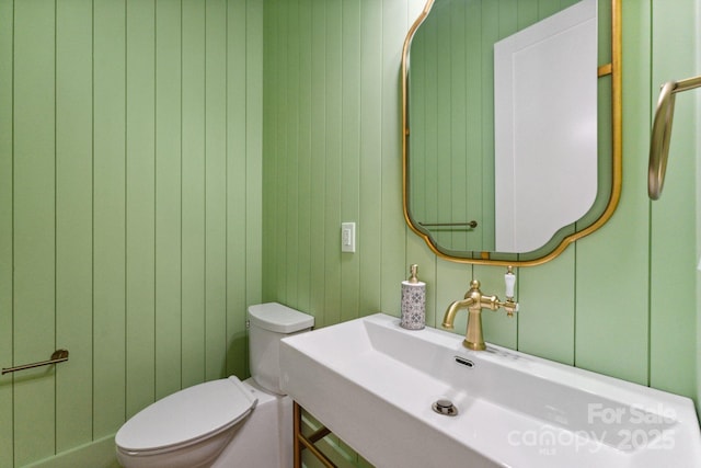 408 Ideal Way, Charlotte, NC 28203 - half bath with toilet and wood walls