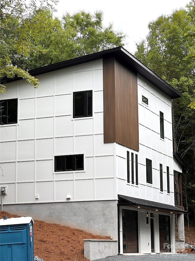 908 Apex Dr, Albemarle, NC 28001 - view of side of property