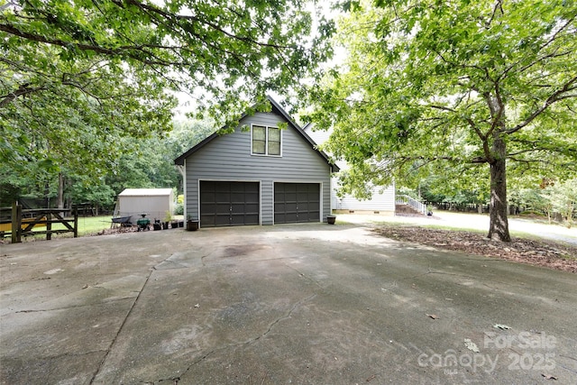 6511 Buggy Whip Ln, Waxhaw, NC 28173 - garage featuring concrete driveway