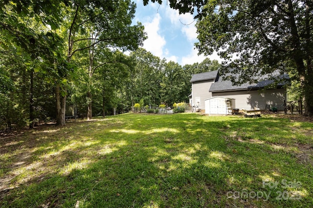 6511 Buggy Whip Ln, Waxhaw, NC 28173 - view of yard with a shed