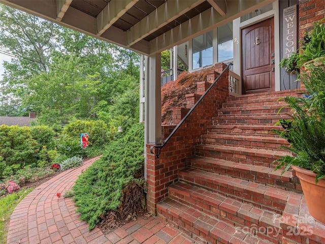 95 Harmon Ave, Lake Junaluska, NC 28745 - entrance to property with brick siding