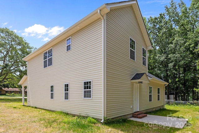 130 Aurora Blvd, Matthews, NC 28105 - view of side of property featuring a lawn