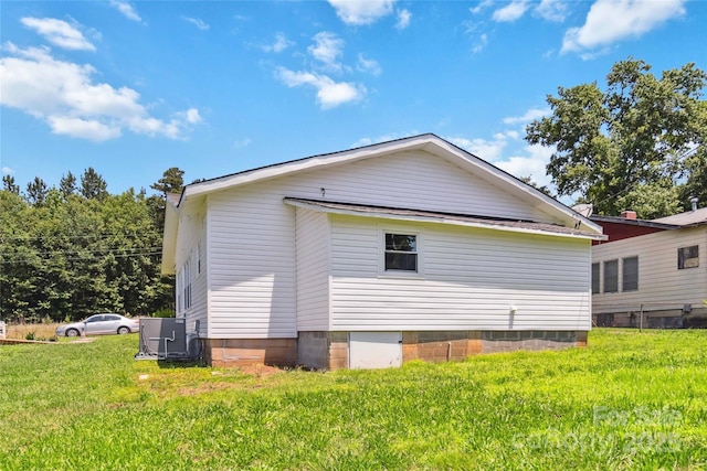 113 Woodside Ave, Gastonia, NC 28054 - view of side of property with a yard and a central air condition unit