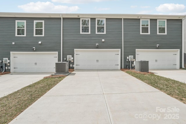 108 Ciara Pl Unit E, Mooresville, NC 28117 - back of property with a garage and driveway