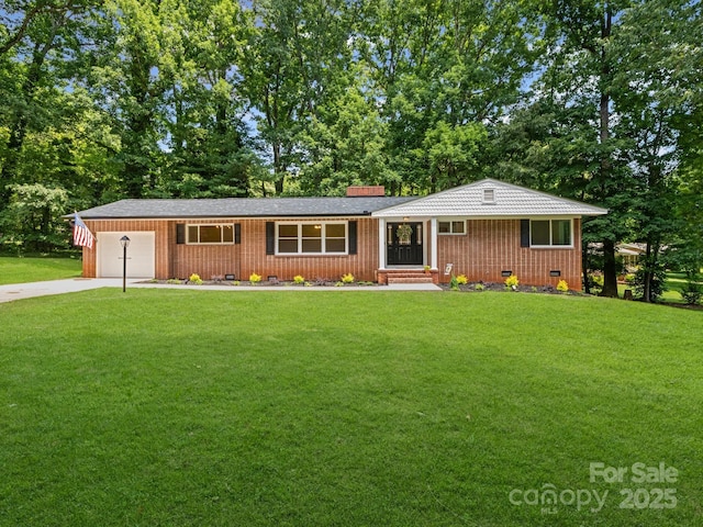 1123 Timberlane Dr, Lincolnton, NC 28092 - ranch-style house featuring a front yard, crawl space, and an attached garage
