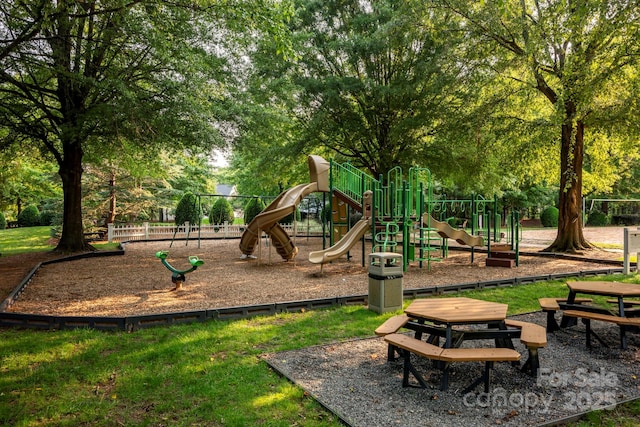 8805 Deerland Ct, Huntersville, NC 28078 - view of community play area