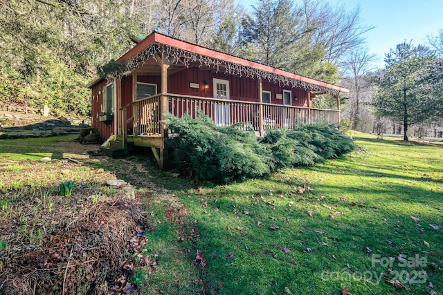 4584 NC Highway 194 S, Banner Elk, NC 28604 - view of front of house featuring a front yard