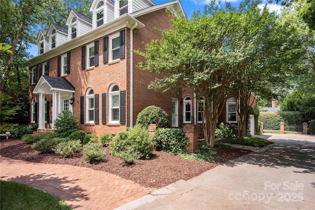 9529 Sardis Glen Dr, Matthews, NC 28105 - photo 2