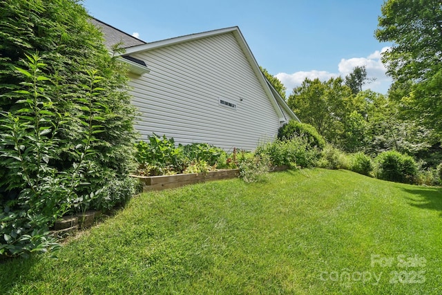 343 Stonehollow Rd, Fletcher, NC 28732 - view of green lawn