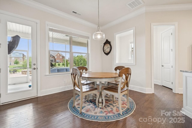 12410 Franklin Park Ln, Huntersville, NC 28078 - dining space featuring dark wood-style floors and ornamental molding