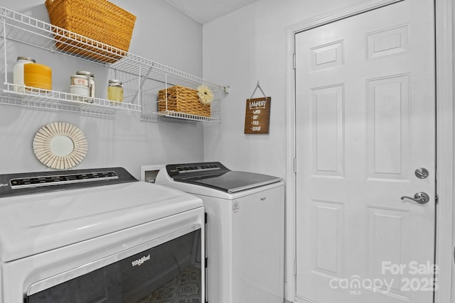 8700 Fox Tail Ln, Huntersville, NC 28078 - laundry room featuring washing machine and dryer