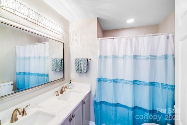 15811 Burlingame Dr, Huntersville, NC 28078 - full bathroom with double vanity and a shower with curtain