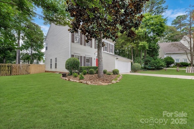 4000 Garfield Ct, Waxhaw, NC 28173 - view of front facade featuring concrete driveway and a garage