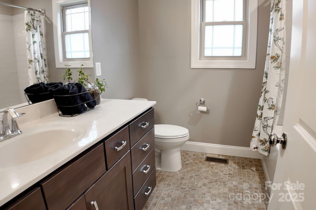 288 Ollie Weaver Rd, Weaverville, NC 28787 - full bath featuring vanity and a shower with shower curtain