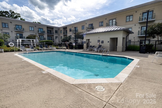 720 Governor Morrison St Unit 221, Charlotte, NC 28211 - community pool with a patio