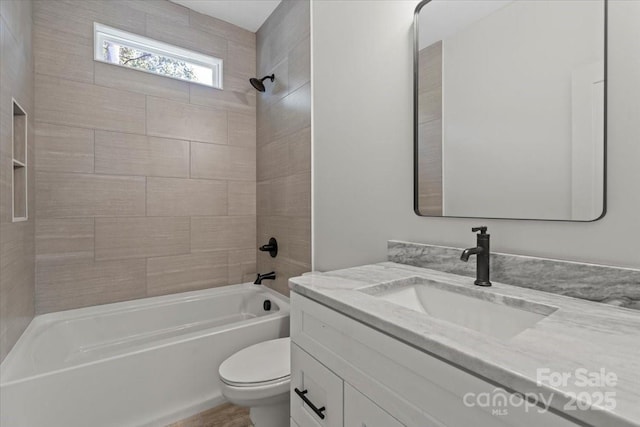 5526 Brookwood Ln, Hickory, NC 28602 - bathroom featuring vanity and bathing tub / shower combination