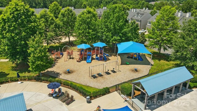 8115 Kelburn Ln, Charlotte, NC 28273 - aerial view of a community park
