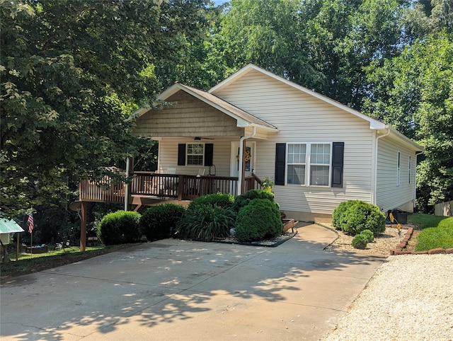 5077 Edney Ct, Granite Falls, NC 28630 - bungalow-style house with covered porch