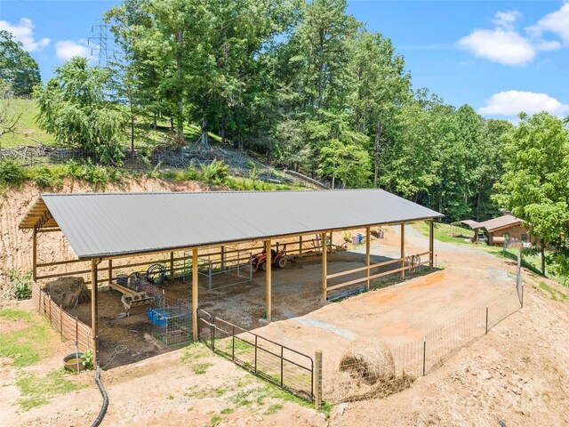 367 Robinson Rd, Clyde, NC 28721 - view of stable