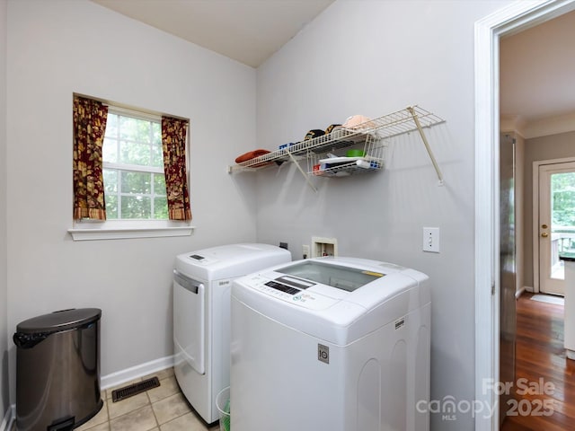 1423 Piper Ct, Concord, NC 28025 - laundry area featuring washing machine and dryer and baseboards