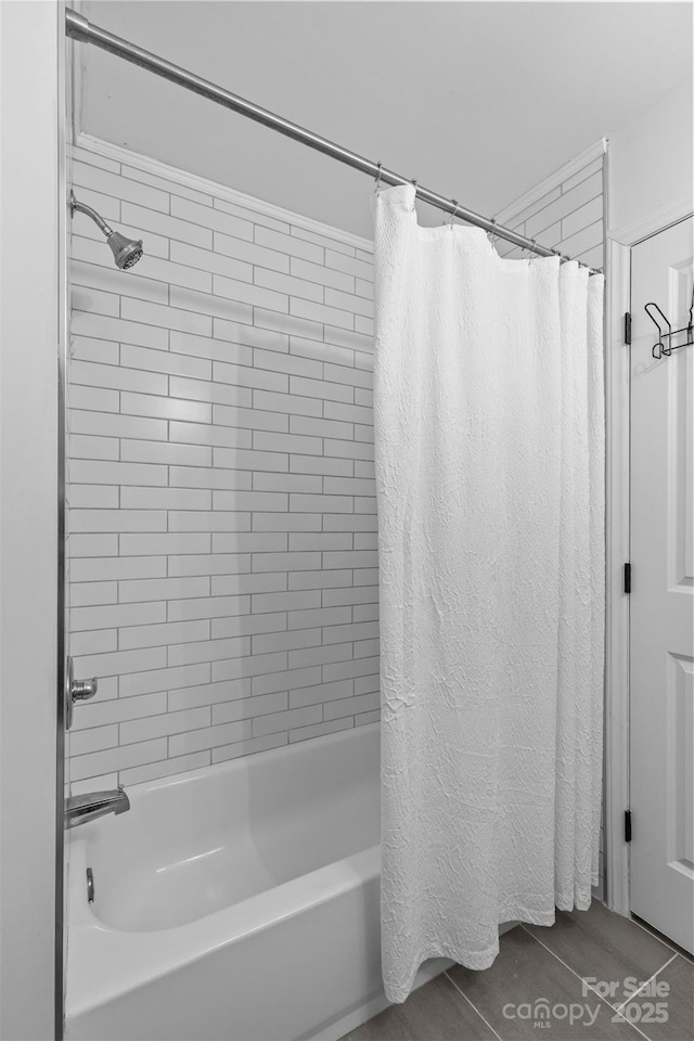 5329 Valley Forge Rd, Charlotte, NC 28210 - bathroom featuring shower / bath combination with curtain