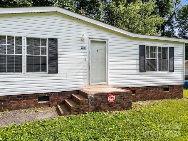 1011 Rachel Ln, Salisbury, NC 28147 - view of front of home with crawl space and a front yard