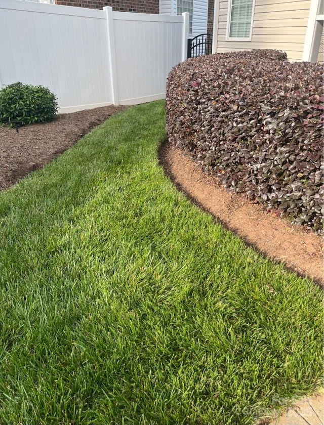 2300 Wednesbury Ct, Kannapolis, NC 28083 - view of yard