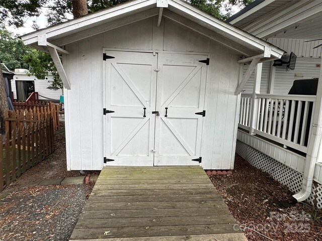 109 Pine St, New London, NC 28127 - photo 22
