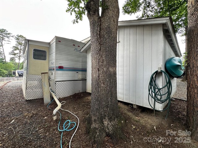 109 Pine St, New London, NC 28127 - photo 23
