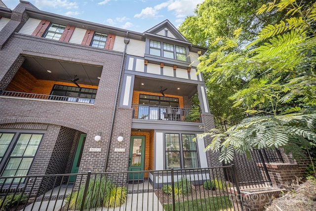 3026 Kalex Ct, Charlotte, NC 28204 - view of front of house with a balcony and brick siding