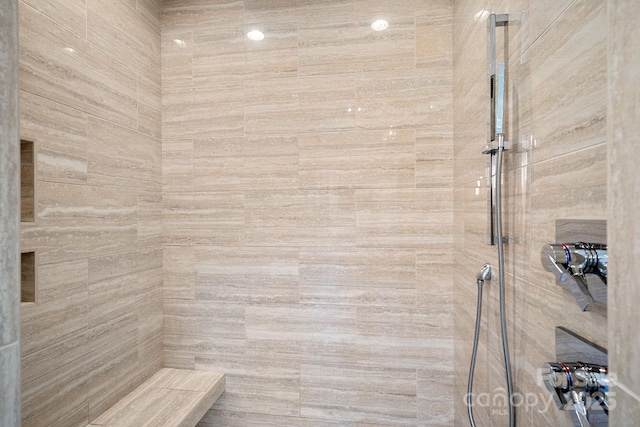 19329 Watermark Dr Unit 422, Cornelius, NC 28031 - full bath featuring tiled shower