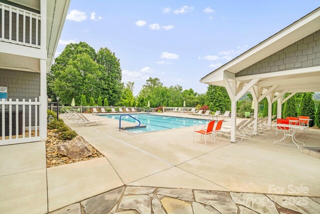702 Woodlea Ct, Asheville, NC 28806 - photo 31