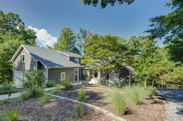 18205 Royal Oak Rd, Charlotte, NC 28278 - view of front facade featuring a shingled roof