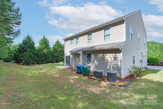 11922 Kimberfield Rd, Matthews, NC 28105 - back of house with a yard
