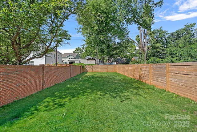 209 Keswick Ave, Charlotte, NC 28206 - view of fenced backyard