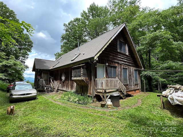 687 Willow Creek Rd, Leicester, NC 28748 - view of front of property with a shingled roof and a front yard