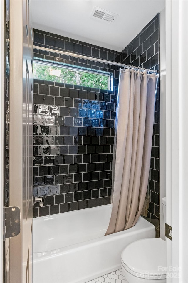 1032 Spyglass Ln, Waxhaw, NC 28173 - bathroom with toilet and shower / tub combo