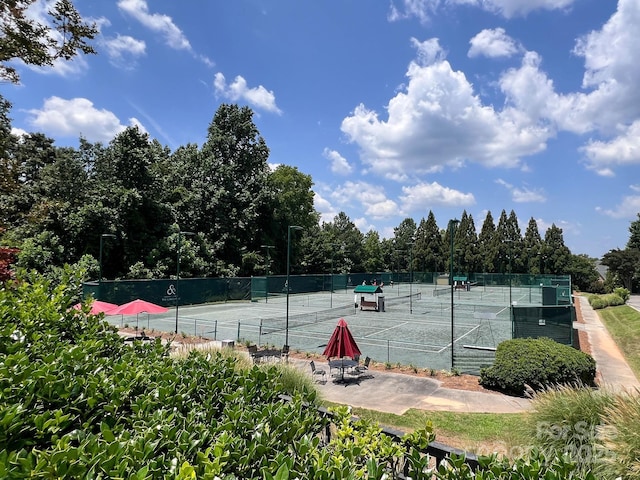 1032 Spyglass Ln, Waxhaw, NC 28173 - view of tennis court