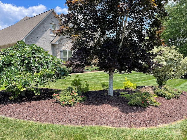 753 River Bend Dr, Granite Falls, NC 28630 - view of grassy yard