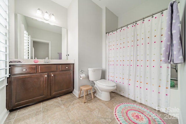 2004 Viscount Dr, Matthews, NC 28104 - bathroom with vanity and a shower with curtain