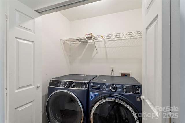 922 Maurice St, Monroe, NC 28112 - washroom with washing machine and clothes dryer