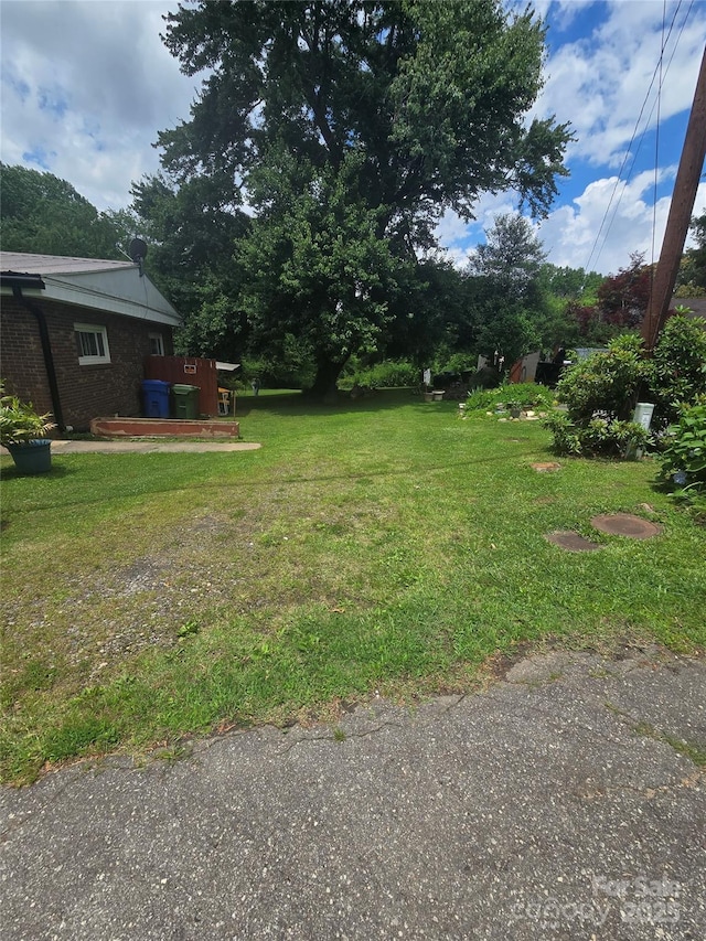 23 Maple Ave, Candler, NC 28715
