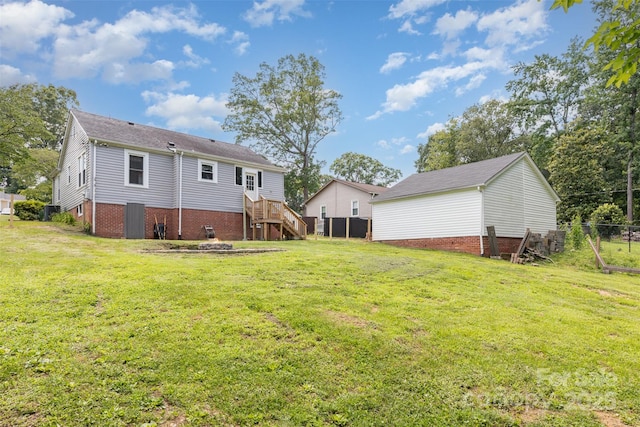 810 Maplewood Ave, Kannapolis, NC 28081 - rear view of property with stairway