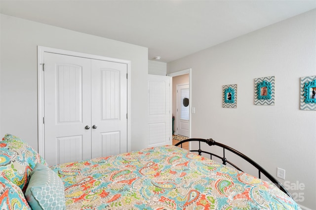 410 Apex Cir, Shelby, NC 28152 - bedroom with a closet