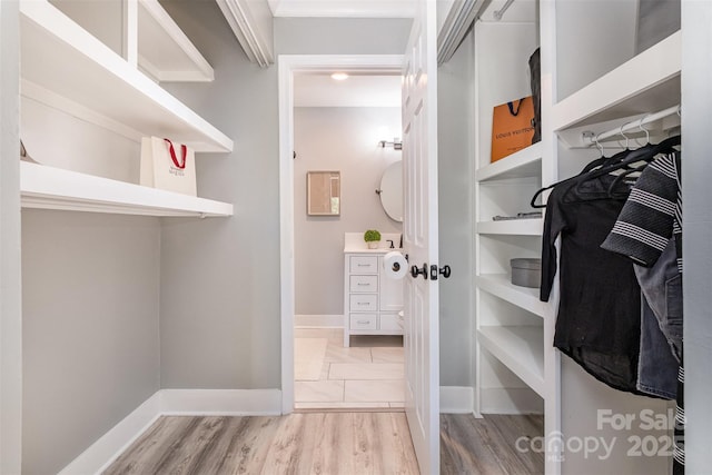 8135 Cedar Glen Dr, Charlotte, NC 28212 - walk in closet featuring wood finished floors