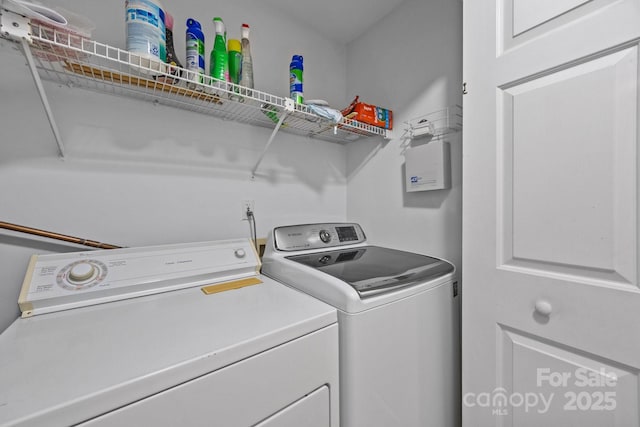 212 Foxfield Ln, Matthews, NC 28105 - laundry area with washer and dryer