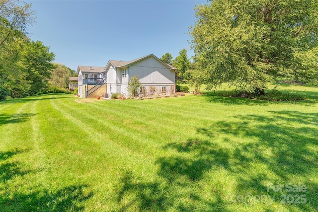 76 Woodland Hills Rd, Asheville, NC 28804 - view of green lawn featuring stairs